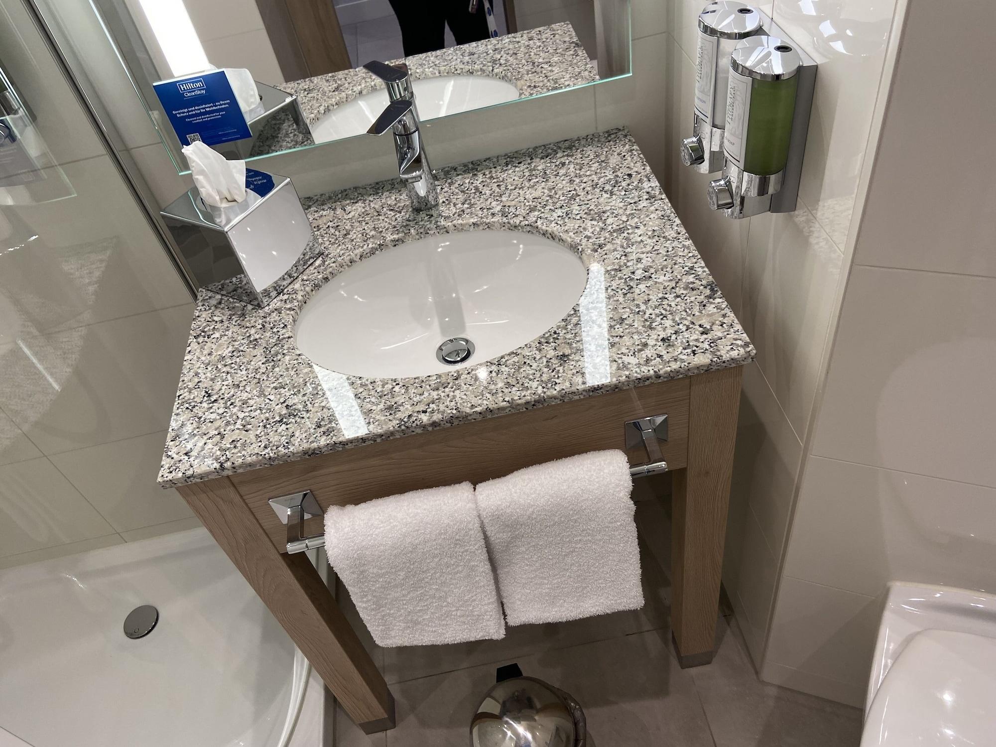 Hampton By Hilton Aachen Tivoli Hotel Bagian luar foto