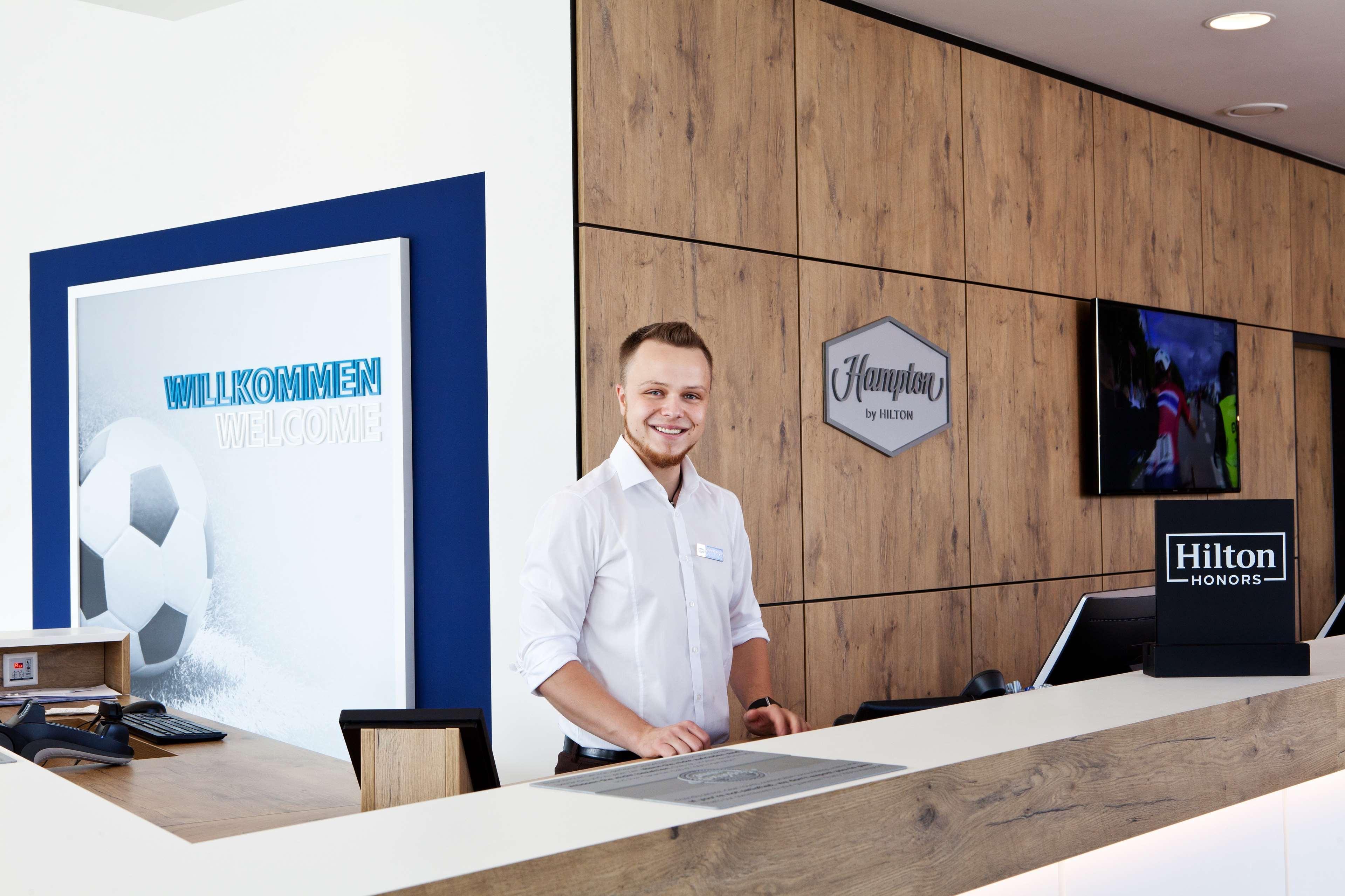 Hampton By Hilton Aachen Tivoli Hotel Bagian luar foto