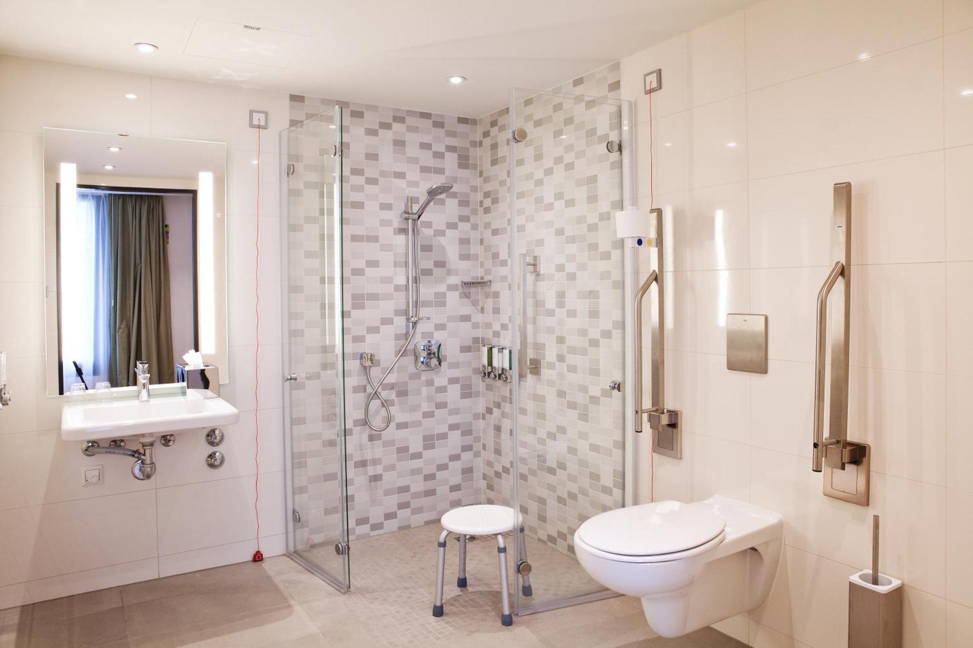Hampton By Hilton Aachen Tivoli Hotel Bagian luar foto