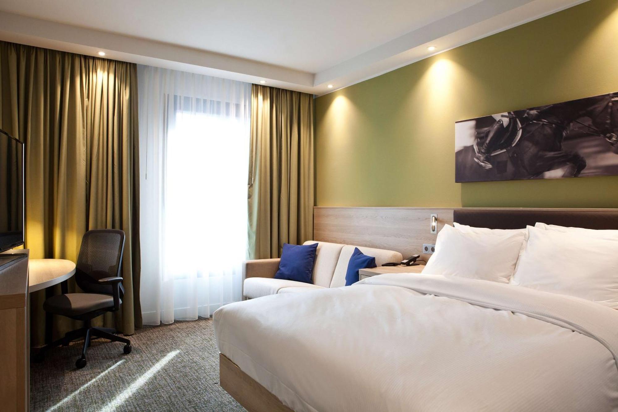 Hampton By Hilton Aachen Tivoli Hotel Bagian luar foto